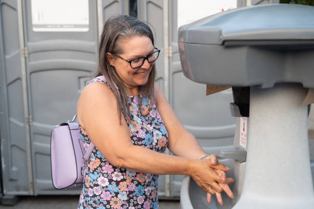Portable restroom solutions in Kennedy, CA